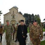 Admiral Fogo i general Kuoči u Visokim Dečanima Iguman Visokih Dečana, arhimandrit Sava Janjić sa admiralom Fogom i komandantom KFOR-a