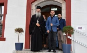 Vladika Teodosije i Jevtić u Prizrenu prošle godine/ Radio Gračanica