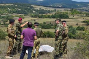 Pripadnici KFOR-a i Vojske Srbije, Foto: KFOR