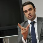 Rori O’Konel: Tenzije skreću pažnju sa građana i njihovog života