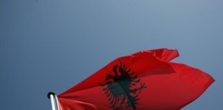 Zastava albanije