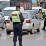 „Ne mogu RKS registracije u Srbiji, ne mogu ni srpske ovde“ Policija skida tablice u Ropotovu