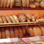 Posle uvođenja poreza na proizvode iz Srbije i BiH na Kosovu poskupeo hleb Poskupeo hleb na Kosovu posle povećanja poreza na proizvode iz Srbije i BiH