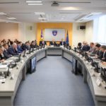 Vlada Kosova dodelila četvrtinu miliona evra Globalnoj koaliciji za borbu protiv ISIS-a Vlada Kosova 74 sednica