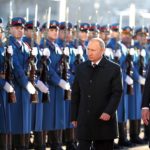 Bežanje iz zagrljaja Kremlja: Zašto se Srbija umorila od ruske podrške Vladimir Putin i Aleksandar Vučić