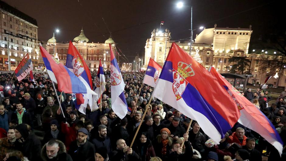Studenti nastavljaju blokade, održan javni čas ispred Jovine gimnazije