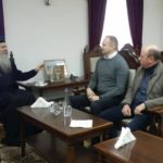Đilas u poseti Visokim Dečanima i Prizrenskoj bogosloviji: „Ne šetkam se po Kosovu i ne delim narod. Slušam i učim“ Đilas Prizren Bogoslovija