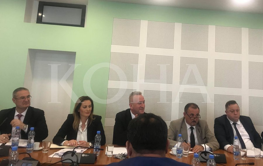 Komisija za zajednice i povratak