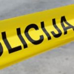 Uhapšen osumnjičeni za ubistvo osam i ranjavanje 14 osoba kod Mladenovca, pronađen arsenal oružja saobraćajna nesreća žuta traka