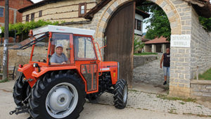 traktor-za-vinicu