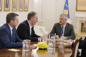 Fatmir Ljimaj i Hašim Tači- sastanak