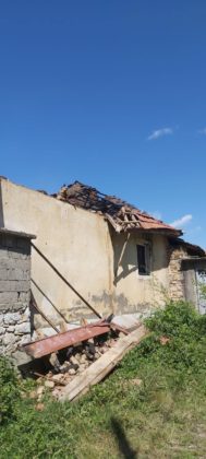 Zapaljena kuća u Orahovcu