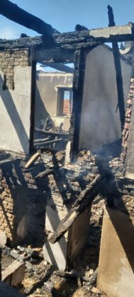 Zapaljena kuća u Orahovcu
