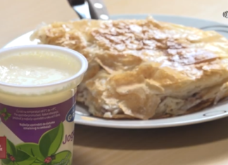 Burek iz tepsije i domaće kiselo mleko – prepoznatljivost „Bistrice“ Burek i jogurt
