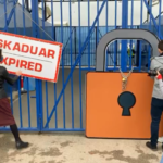 Protest ispred EULEX-a: „Ne može da bude pravda ono što krši ustav“ Protest EULEX