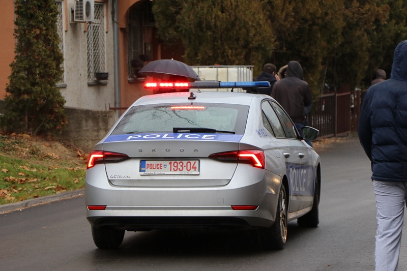 Policija KBC Kosovska Mitrovica