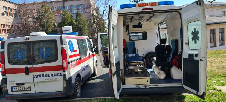 Hitna Pomoć ambulatno vozilo bolnica