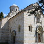 V.Decani: Respect for the law, religious and ethnic diversity is the main criteria for a mature government, but Kosovo has shown that this is not the case
