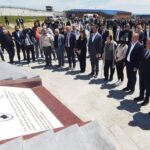 Podignut spomenik na 22-godišnjicu ubistva zatvorenika u Dubravi, kosovski zvaničnici: „Genocid“