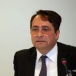 Peci: Postavljanje tabli u Severnoj Mitrovici zloupotreba ovlašćenja centralne vlasti i predizborni marketing, ovoj politici staviti tačku