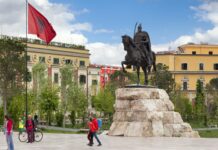Albanija i Kosovo: Ujedinjenje na zadnja vrata?