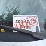 U KM i Zvečanu osvanule preteće poruke na automobilima sa srpskim tablicama