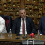 „Novembar Albanaca“, na tribini sinoć u Prištini o „Trećoj republici“