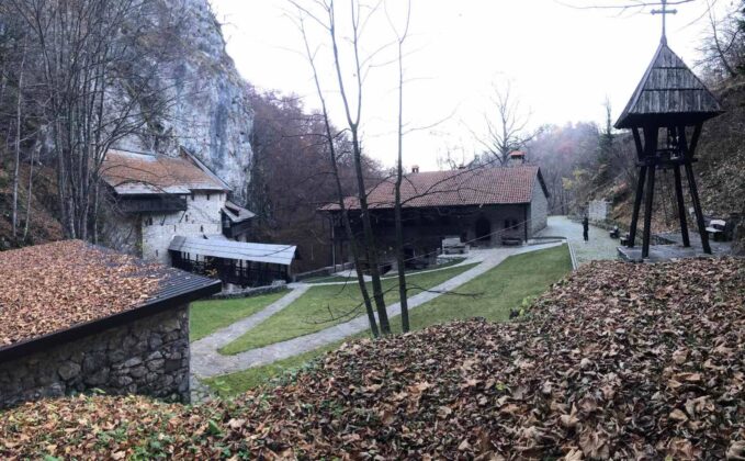 Crna Reka manastir