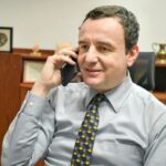 Kurti: Prelazak granice u oba smera bez prepreka, duh principijelnih razgovora je reciprocitet Kurti telefon