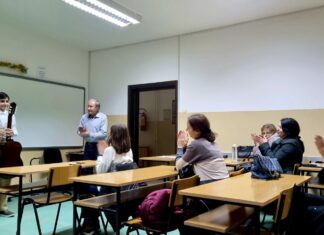Međunarodni dan obrazovanja: Posvećeni profesori odolevaju teškoćama