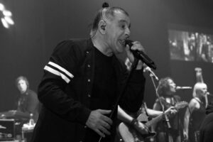 Pevač grupe Parni Valjak Aki Rahimovski 