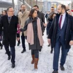 Berbok sa Bedri Hamzom i Milanom Radojevićem na glavnom mitrovičkom mostu