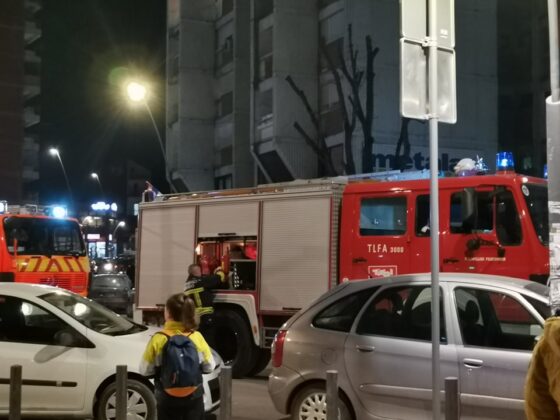 Vatrogasci manji požar mitrovica