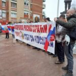 Istraga protiv policijskog službenika zbog navodnog učešća na protestu u Mitrovici