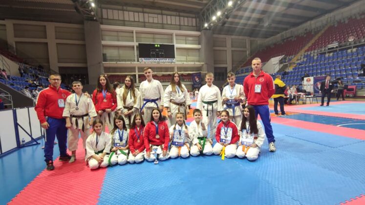 Karate klub "Sen&scaron;i"