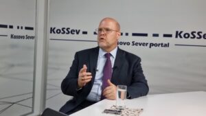Ambasador SAD Džef Hovenijer Intervju