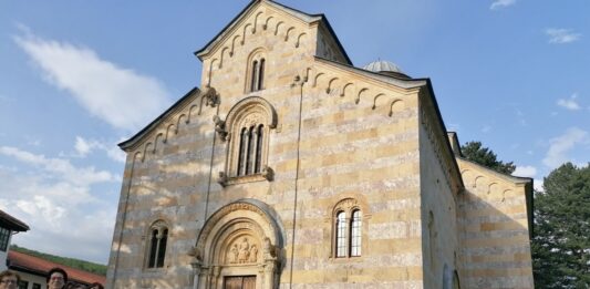 Pravoslavni vernici iz Albanije u V. Dečanima