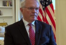 Hil za Glas Amerike: Ako mislite da će Rusija pomoći u vezi sa Kosovom – razmislite ponovo
