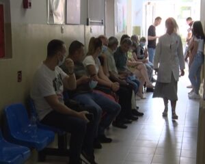 Udruženje dermatovenerologa Srbije vršilo besplatne preglede u Gračanici