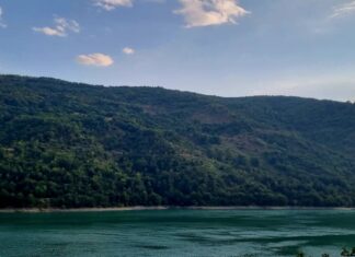 Mediji: “Srbi bacaju kablove sa strujom u Gazivode, možeš da umreš čim uđeš u vodu” – upozorenje iz Saveza ribolovaca gazivode jezero