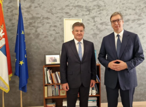 Vučić Lajčak