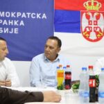 Sandić iz Mitrovice: Nećemo u EU ako nas uslovljava priznanjem; Srbi da zadrže tablice; Nema predaje Novi DSS Kosovska Mitrovica delegacija poseta