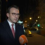 Petković: Vlasnici KM tablica moći će da registruju i produže važenje, zastaćemo sa izdavanjem potpuno novih petković