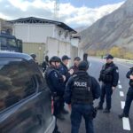 Građani se opet žale da ih specijalci zaustavljaju na putevima, Policija tvrdi da to nije zastrašivanje, već pružanje sigurnosti Svećlja Jarinje