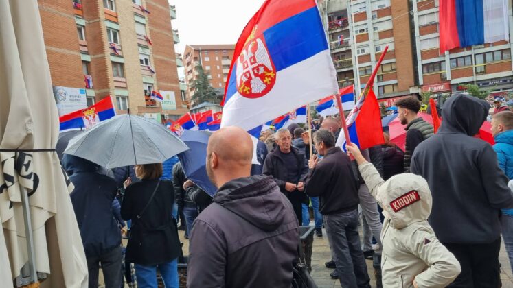 Protest u Mitrovici (1)
