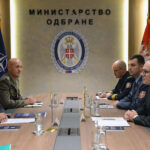 Vučević sa čelnikom NATO-a: KFOR da bude jedini odgovor kada je ugrožena bezbednost nealbanskog stanovništva Sastanak Vučević zamenik pomoćnika generalnog sekretara NATO