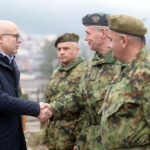 Vučević: Borbena gotovost Vojske podignuta na najviši stepen – hitan pokret prema administrativnoj liniji vučević vojska
