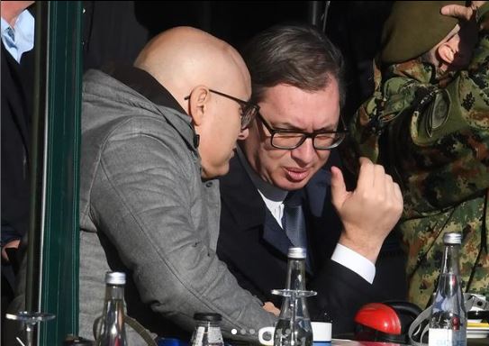 Vučić i Vučević pozvali na blokadu suda u Novom Sadu dok četvorica aktivista SNS ne budu oslobođena