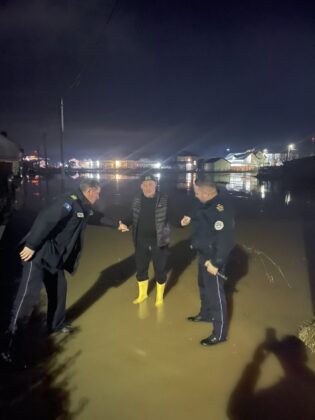policija poplave Zubin potok