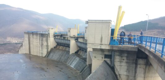 Brana Gazivode prelivanje jezero